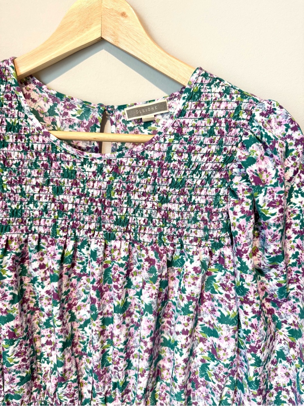 Women’s Smocked Floral Flowy Peplum Top in Purple Green White - Picture 2 of 4